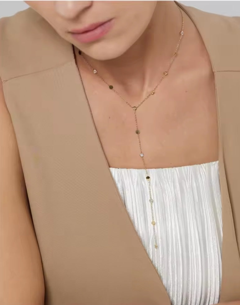 Annabelle | Long pearl necklace
