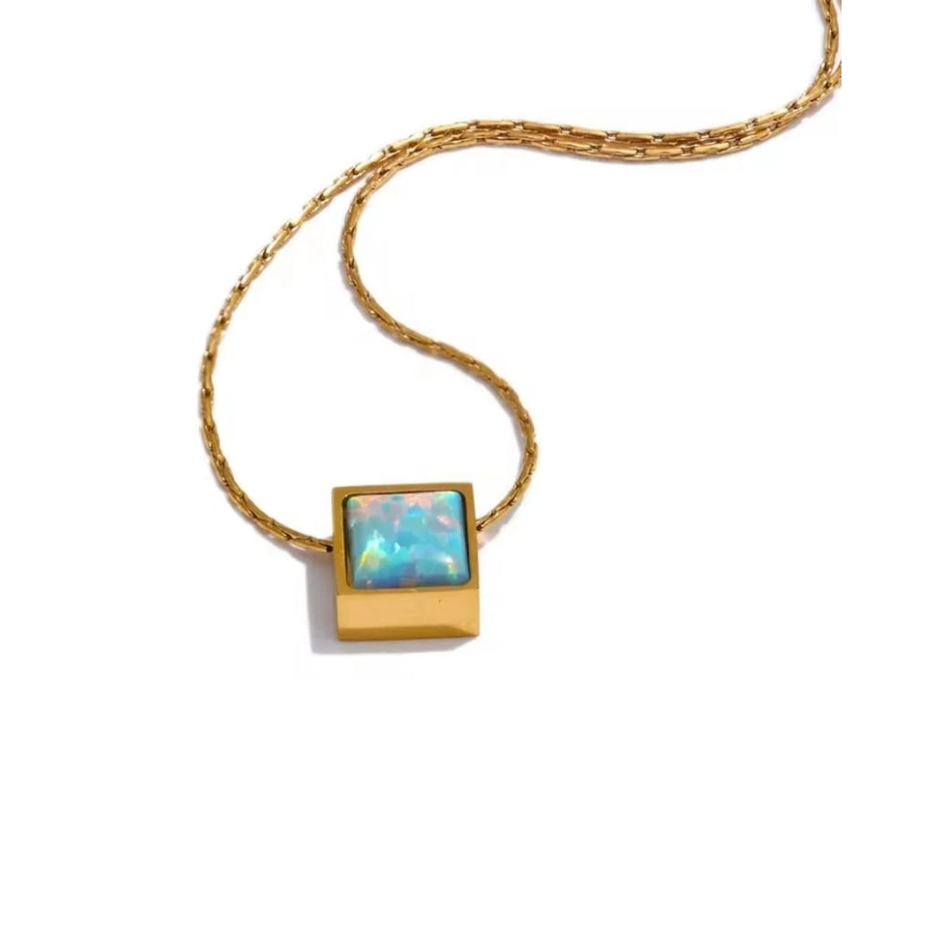 Bleu Rêve | Collier carré chic, délicatesse et éclat