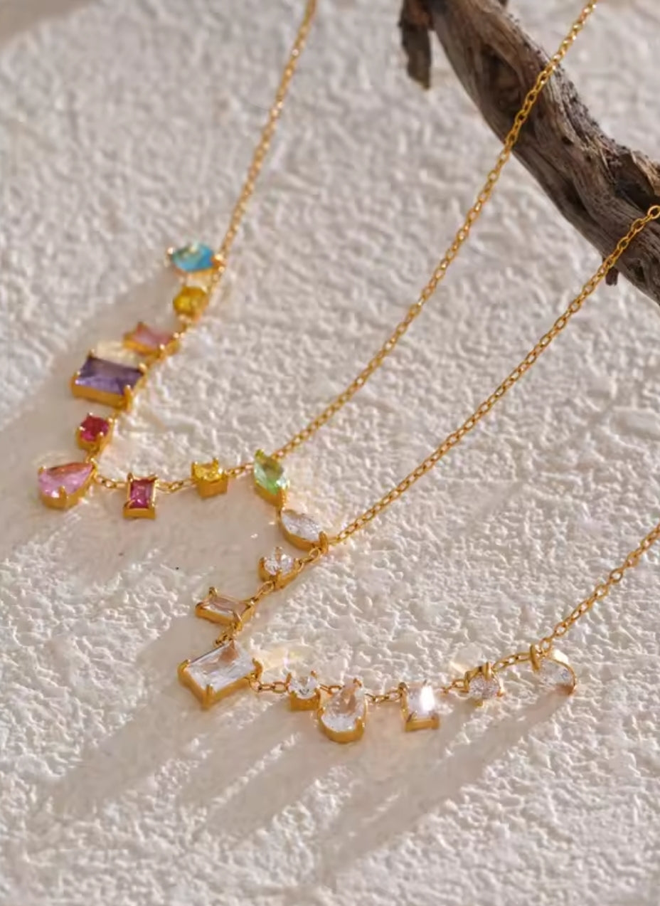 Marine | Collier pendentif lumière irisée